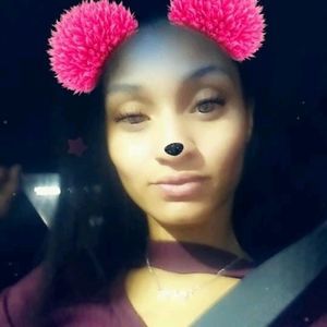 Meet your Posher, Lisha